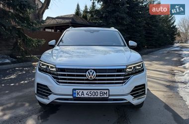 Внедорожник / Кроссовер Volkswagen Touareg 2019 в Немирове