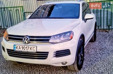 Внедорожник / Кроссовер Volkswagen Touareg 2013 в Виннице