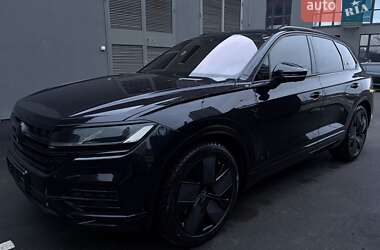 Внедорожник / Кроссовер Volkswagen Touareg 2020 в Киеве