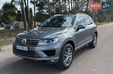 Внедорожник / Кроссовер Volkswagen Touareg 2016 в Житомире