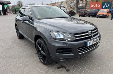 Внедорожник / Кроссовер Volkswagen Touareg 2011 в Луцке