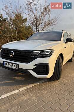Внедорожник / Кроссовер Volkswagen Touareg 2023 в Киеве