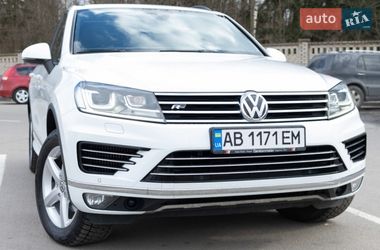 Внедорожник / Кроссовер Volkswagen Touareg 2016 в Виннице