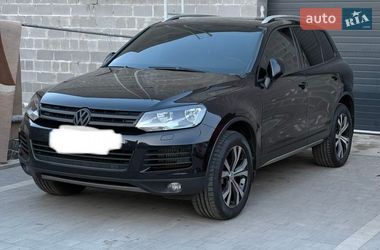 Внедорожник / Кроссовер Volkswagen Touareg 2012 в Каменец-Подольском