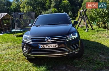 Позашляховик / Кросовер Volkswagen Touareg 2015 в Охтирці