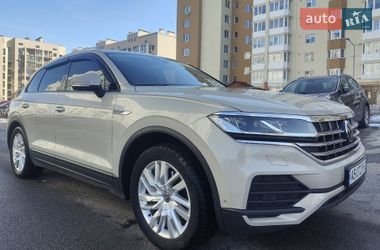 Позашляховик / Кросовер Volkswagen Touareg 2021 в Вінниці