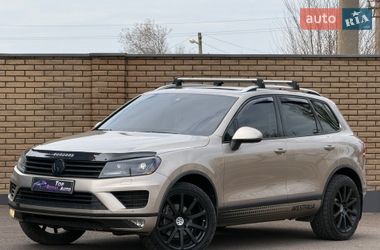 Позашляховик / Кросовер Volkswagen Touareg 2015 в Кривому Розі