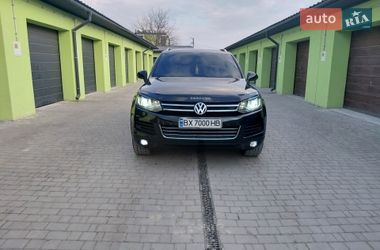Позашляховик / Кросовер Volkswagen Touareg 2011 в Кам'янець-Подільському