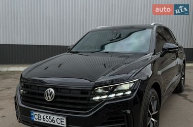 Внедорожник / Кроссовер Volkswagen Touareg 2018 в Чернигове