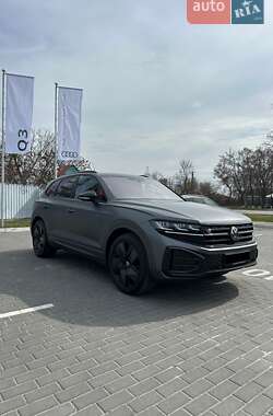 Позашляховик / Кросовер Volkswagen Touareg 2025 в Києві