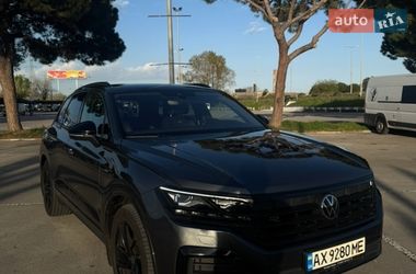 Позашляховик / Кросовер Volkswagen Touareg 2022 в Дніпрі