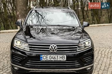 Позашляховик / Кросовер Volkswagen Touareg 2015 в Чернівцях