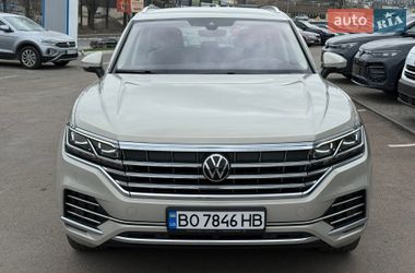 Позашляховик / Кросовер Volkswagen Touareg 2021 в Тернополі