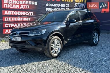 Внедорожник / Кроссовер Volkswagen Touareg 2016 в Стрые