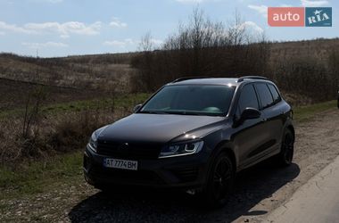 Внедорожник / Кроссовер Volkswagen Touareg 2015 в Ивано-Франковске