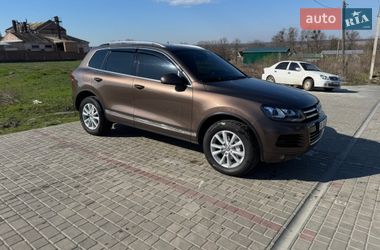 Внедорожник / Кроссовер Volkswagen Touareg 2014 в Звенигородке