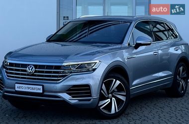 Внедорожник / Кроссовер Volkswagen Touareg 2019 в Мукачево