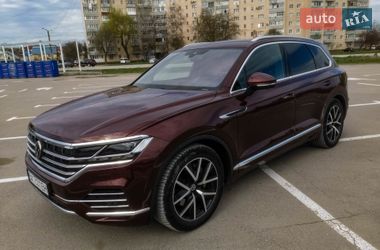 Внедорожник / Кроссовер Volkswagen Touareg 2021 в Каменец-Подольском