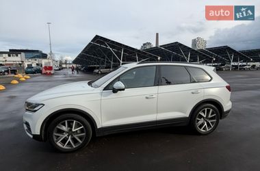 Внедорожник / Кроссовер Volkswagen Touareg 2024 в Киеве