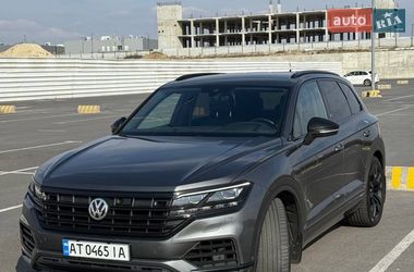 Позашляховик / Кросовер Volkswagen Touareg 2019 в Львові