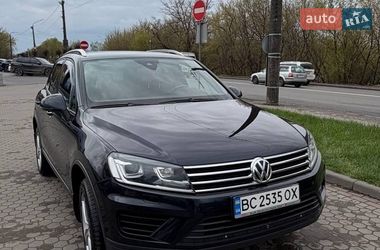 Внедорожник / Кроссовер Volkswagen Touareg 2016 в Гусятине
