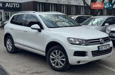 Внедорожник / Кроссовер Volkswagen Touareg 2013 в Днепре