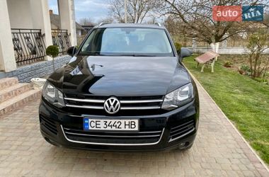 Позашляховик / Кросовер Volkswagen Touareg 2013 в Чернівцях