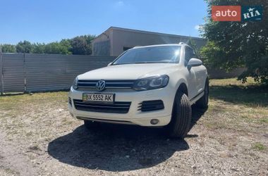 Внедорожник / Кроссовер Volkswagen Touareg 2011 в Хмельницком