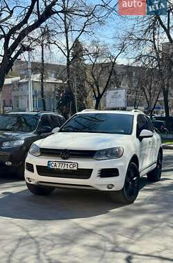 Внедорожник / Кроссовер Volkswagen Touareg 2011 в Черкассах