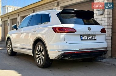 Внедорожник / Кроссовер Volkswagen Touareg 2018 в Одессе