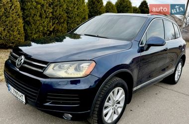 Внедорожник / Кроссовер Volkswagen Touareg 2013 в Днепре