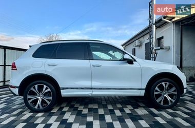 Внедорожник / Кроссовер Volkswagen Touareg 2016 в Голованевске