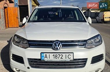 Внедорожник / Кроссовер Volkswagen Touareg 2012 в Буче