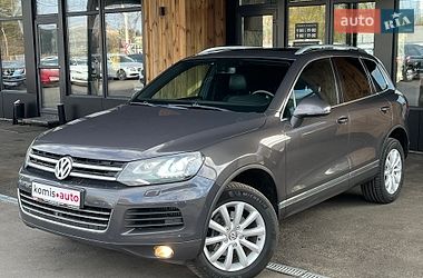 Внедорожник / Кроссовер Volkswagen Touareg 2012 в Виннице