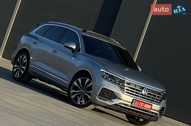 Внедорожник / Кроссовер Volkswagen Touareg 2020 в Дубно