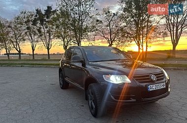 Внедорожник / Кроссовер Volkswagen Touareg 2008 в Владимире