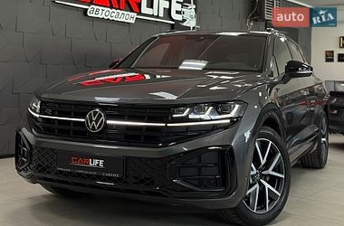 Позашляховик / Кросовер Volkswagen Touareg 2024 в Тернополі