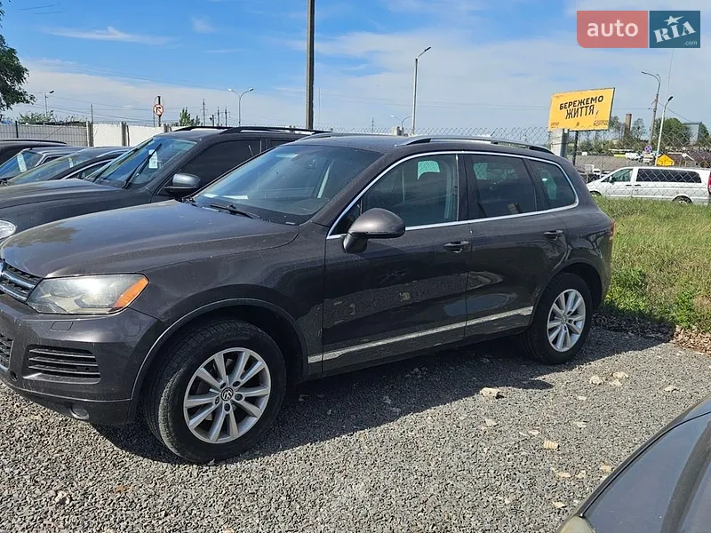 Volkswagen Touareg 2011 VIN WVGFK9BP5BD007133 фото оголошення 19 з 61