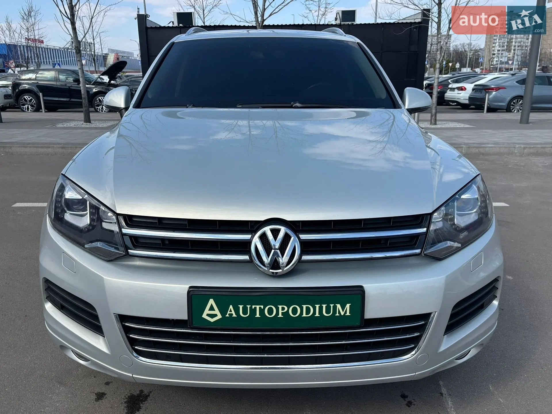 2014 Volkswagen Touareg - мініатюра 9