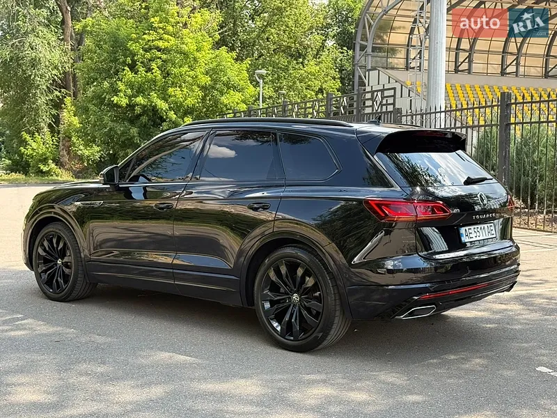 Volkswagen Touareg 2022 VIN WVGZZZCRZND009284 фото оголошення 12 з 76