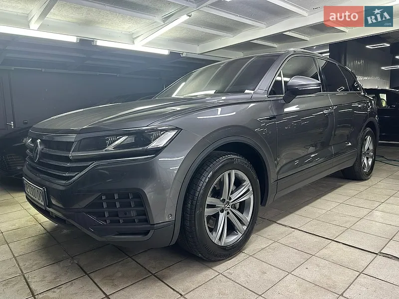 Volkswagen Touareg