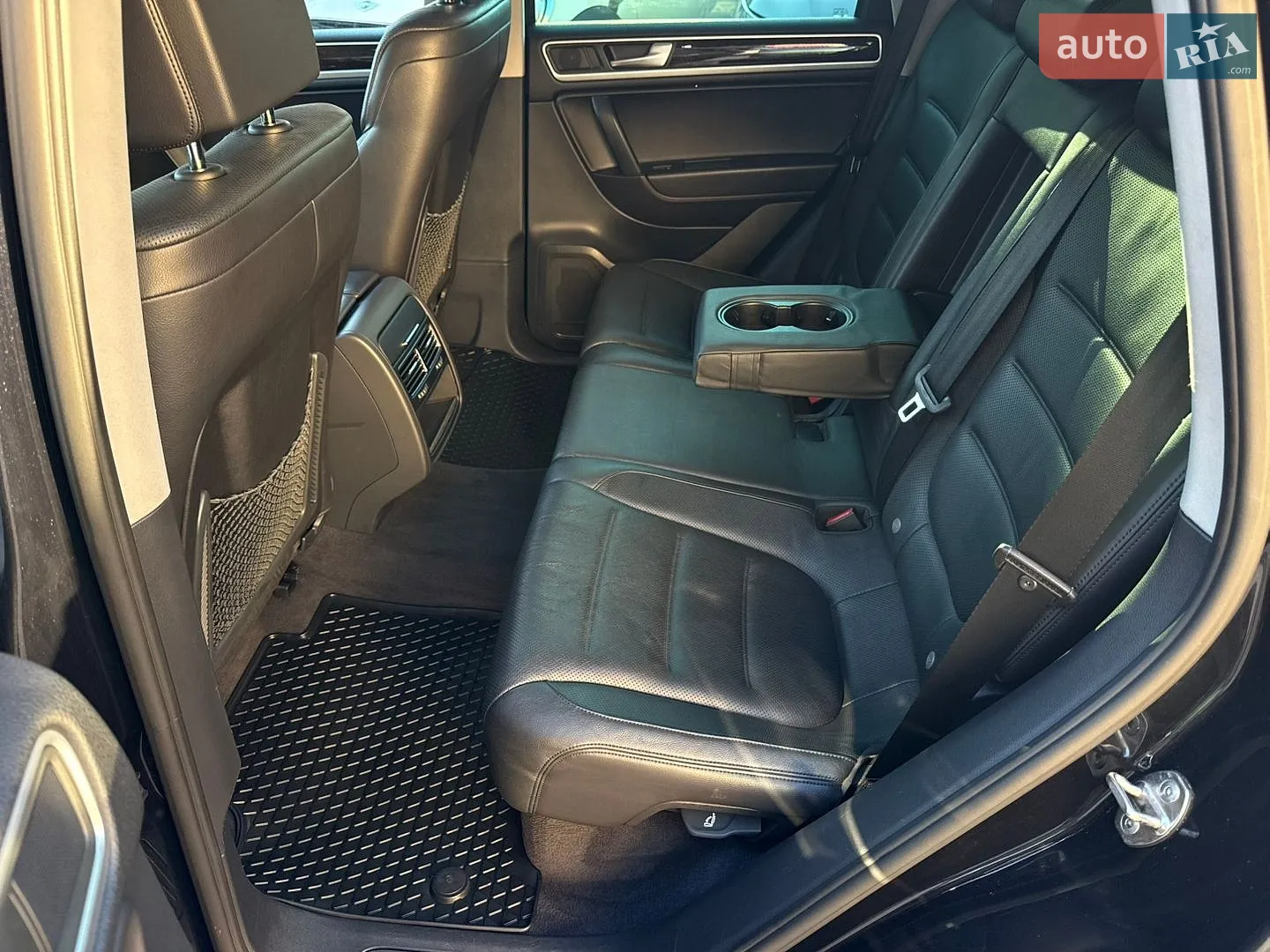 2012 Volkswagen Touareg - мініатюра 24