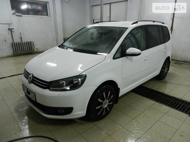 Мінівен Volkswagen Touran 2012 в Запоріжжі