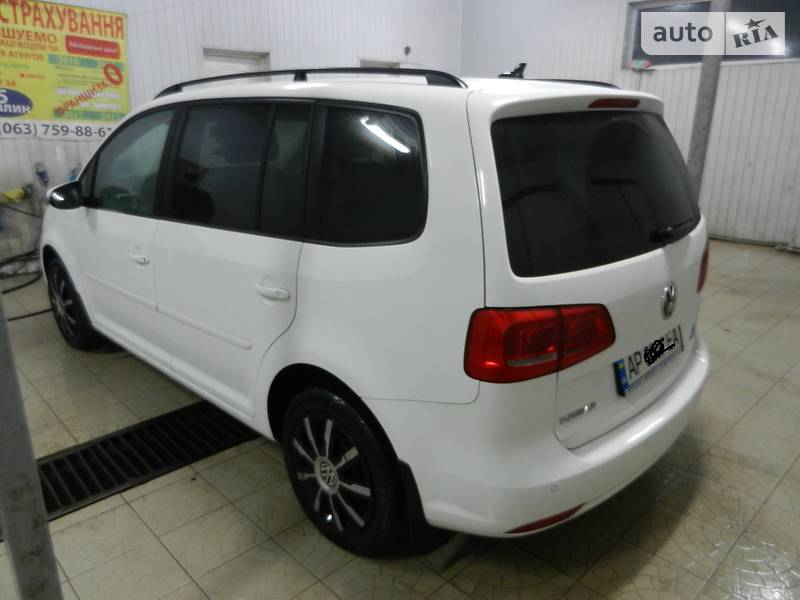 Мінівен Volkswagen Touran 2012 в Запоріжжі