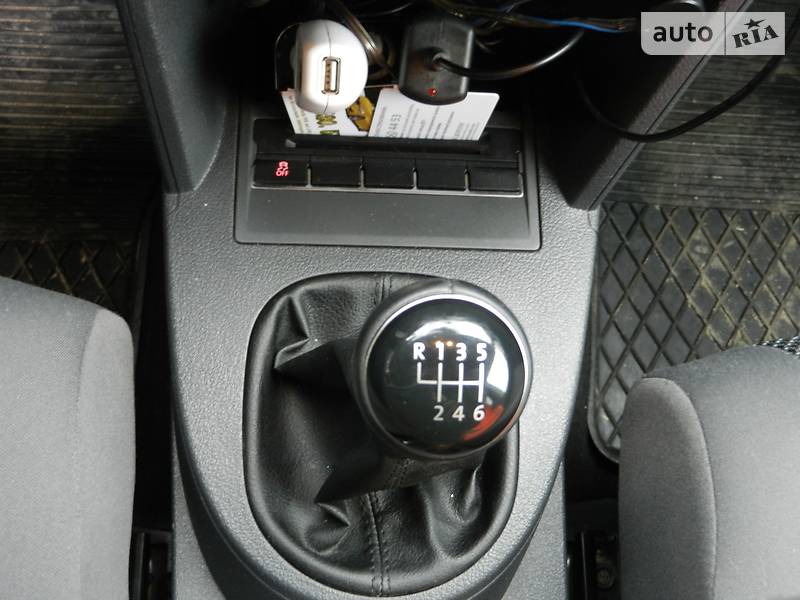 Мінівен Volkswagen Touran 2012 в Запоріжжі