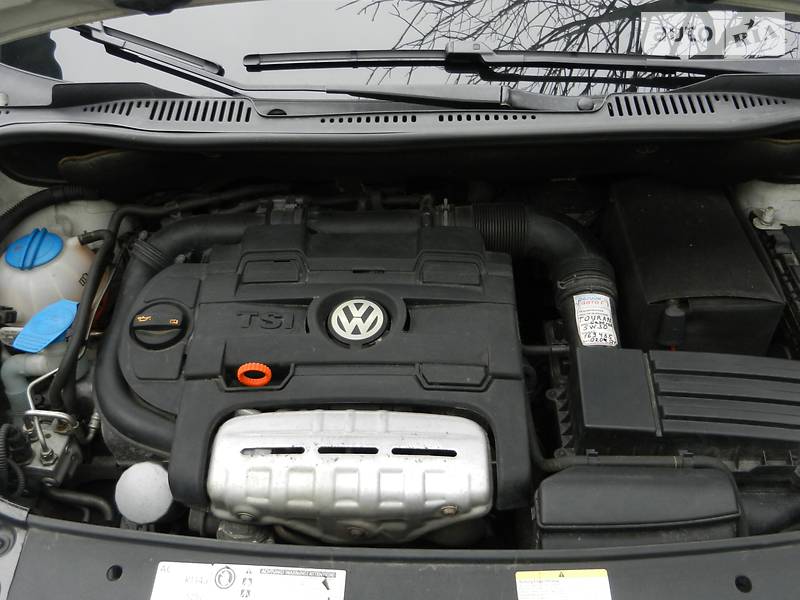 Мінівен Volkswagen Touran 2012 в Запоріжжі