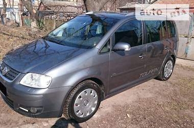 Мінівен Volkswagen Touran 2006 в 