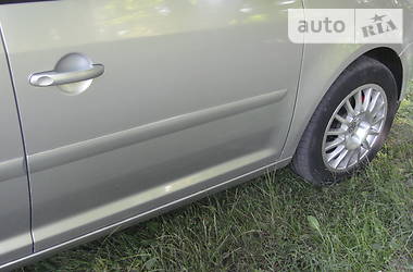 Універсал Volkswagen Touran 2004 в 