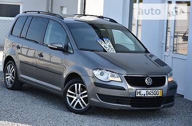 Минивэн Volkswagen Touran 2011 в Дрогобыче