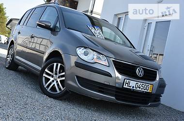 Минивэн Volkswagen Touran 2011 в Дрогобыче